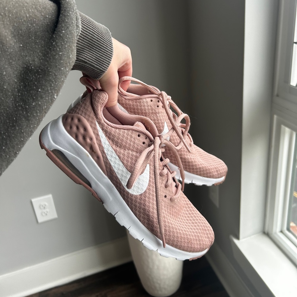 Nike Air Rose Gold/Mauve Color Size 6.5